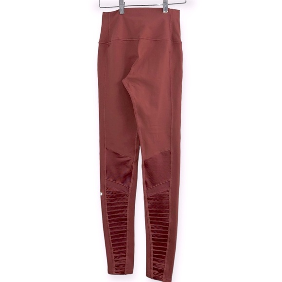 ALO Yoga Moto Legging High Rise Rose Mauve Pink Pleated Mesh active pants XS - Picture 6 of 9